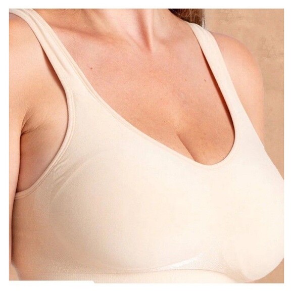 Truekind Everyday Comfort Straps Wireless Shaper Bra. Small. Beige. NWT. - Picture 1 of 3